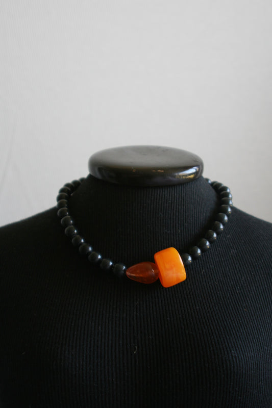 Collar Petróleo